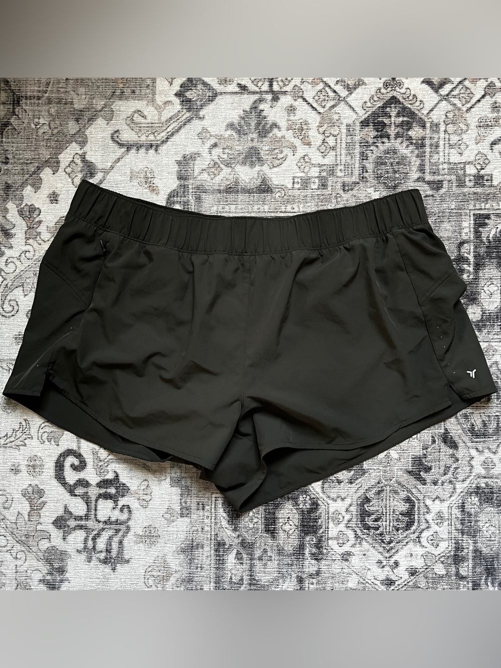Old Navy Mid-Rise StretchTech Run Shorts 3 in inseam- 2X ancient Forest green
